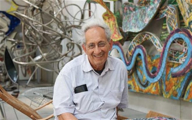 Frank Stella visita Edificio de Arte Universal