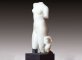 Estatuilla de Afrodita con delfín